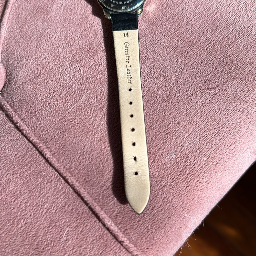Vintage Fossil Watch - Picture 4 of 6